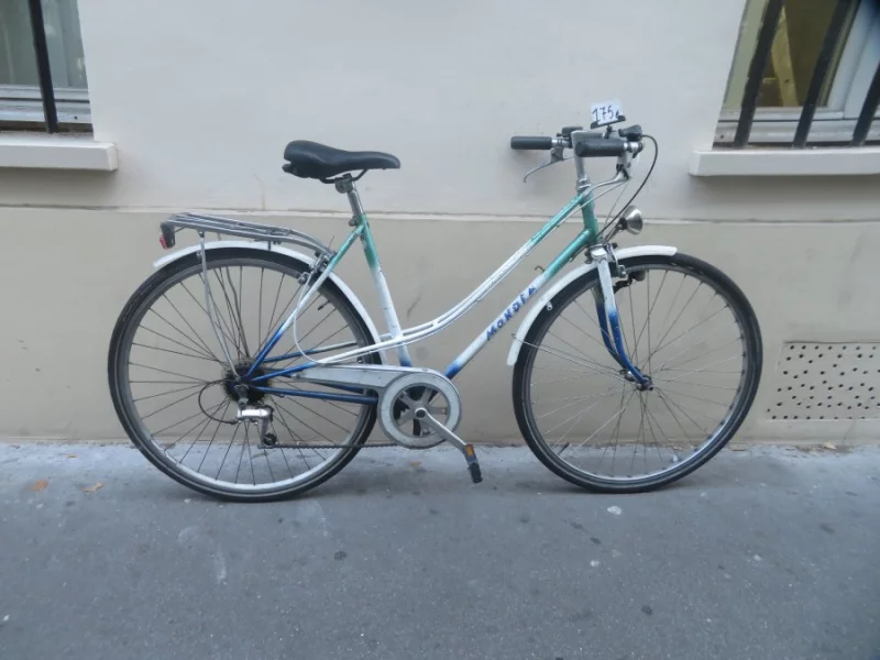 Vélo de Ville Femme Mondia