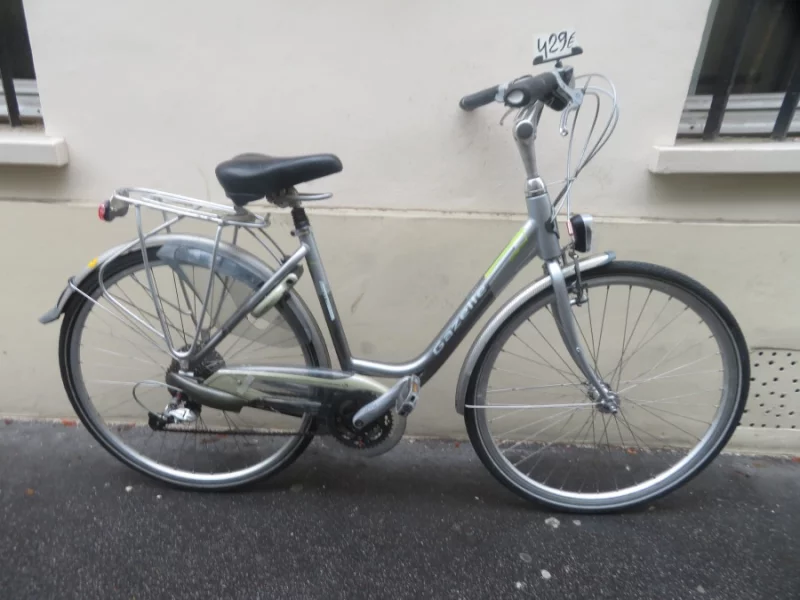 Vélo VTC Femme Gazelle Medeo