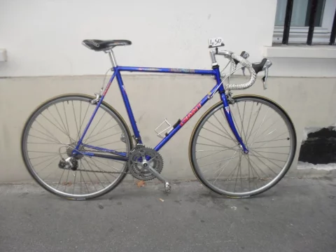 V&eacute;lo Course Homme Giant  